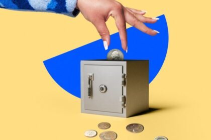 What is the average interest rate for a savings account?